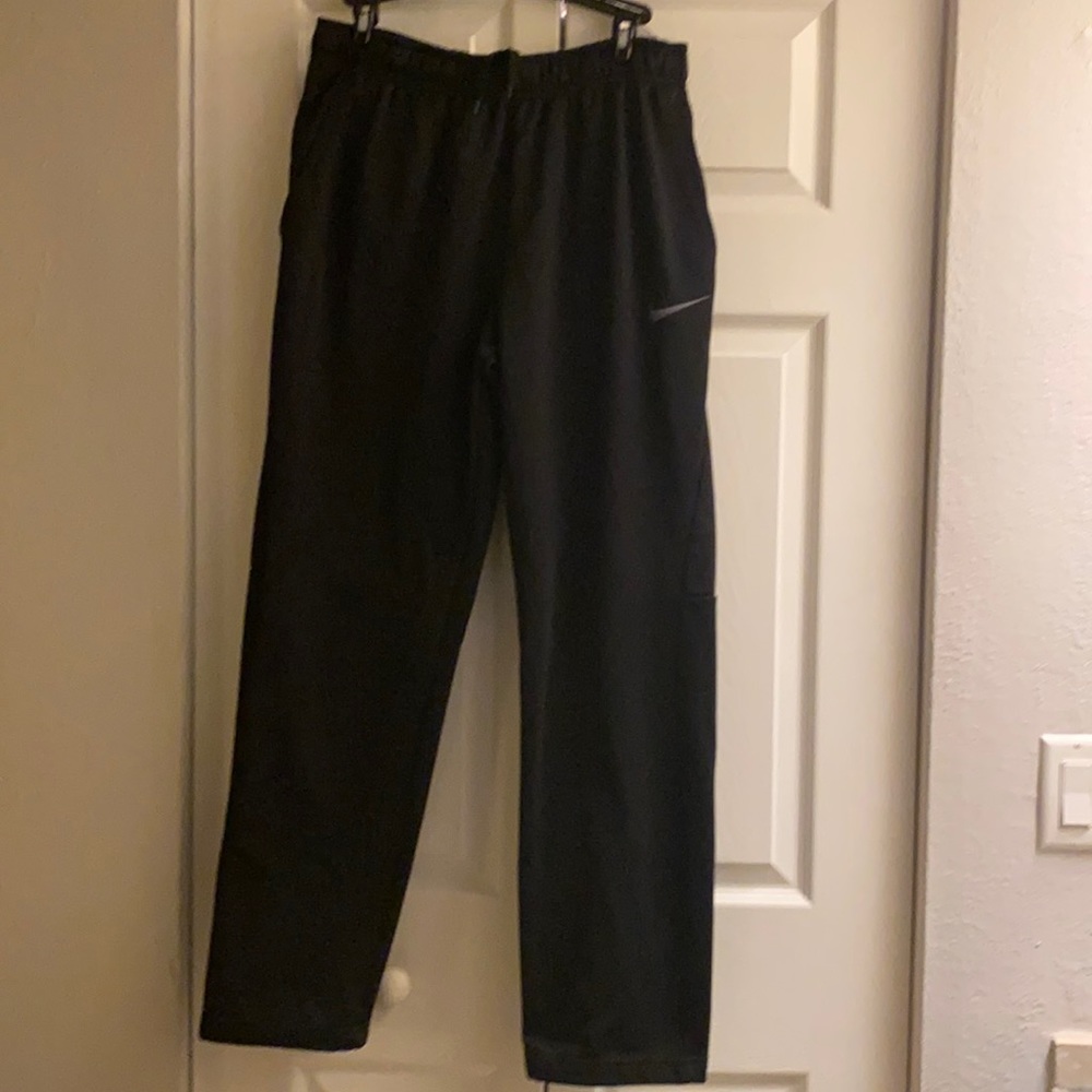 Men’s size medium dry fit Nike pants